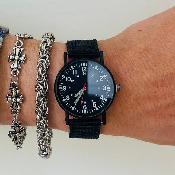 Black Analog Watch Unisex Minimalist Streetwear Style Quartz New - Picture 5 of 11